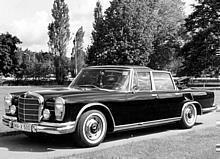 Der Mercedes-Benz 600 (Baureihe W 100) wird zwischen 1965 und 1981 auf Wunsch auch als Landaulet gebaut. Hier ein Fahrzeug aus dem Jahr 1967.